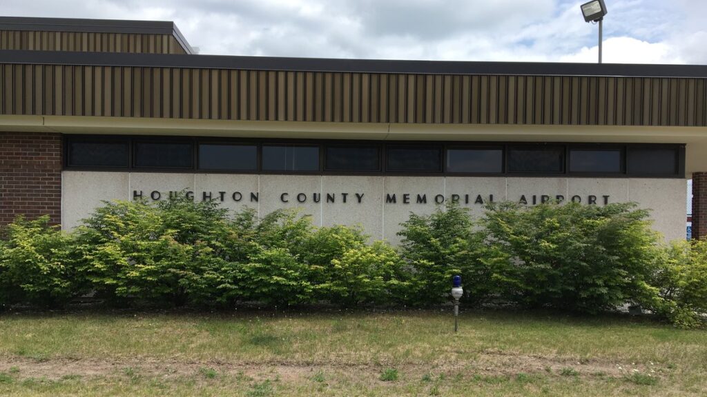 Houghton County Memorial Airport